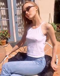 Lily rose depp and timmy's romance started in october 2018, after they worked together on netflix's the king.they were spotted kissing in new york around. 13 Lily Rose Depp Tumblr Lily Rose Depp Lily Rose Melody Depp Lily Rose