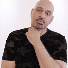 Simon Sinke reveals why strong thigh muscles statistically means that  you'll live longer... 🤯