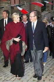 Voilà maintenant plusieurs semaines que charlène de monaco a quitté le rocher… et ce, pour une mais selon les informations du magazine voici, la raison est tout autre. Prince Albert And Princess Charlene In Italy Princess Charlene Princess Grace Prince Of Monaco
