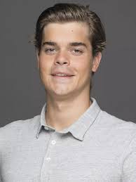 2017-18 Men's Swimming & Diving Roster