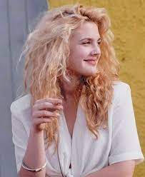 Drew Barrymore Early 90s 90s Hairstyles Curly Hair Styles Hair Styles