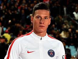 He is known for his ability to use both feet, his speed, and the power of his shot. Julian Draxler Jung Star Weltmeister Millionen Transfer