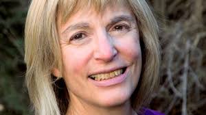 Ex-LIer Lois Feinstein appeared