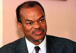 Image of FIRST BLACK MAYOR OF STONE MOUNTAIN CHUCK BURRIS POSES FOR