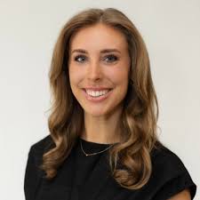 I am excited to have accepted a full-time position as Digital Marketing  Coordinator with Highland Park Village Management and utilize my love for  fashion styling and retail. Thank you to Emmy Berg… |