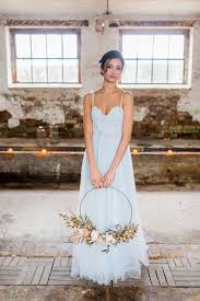 Brautstyling Berlin Brautfrisur Weddinghair Blumenkranz Im Haar Hochsteckfrisur Mit Blumen Im Haar Brautmakeup Brautfrisur Brautmakeup Brautstyling