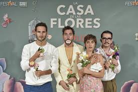 The casa de las flores season 3 finale, laurel, which also serves as the netflix soap's series finale, has all the makings of a happy ending. Belen Rueda Manolo Caro Paulina Garcia Manolo Caro Photos Zimbio