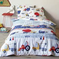 Cette dimension convient, en effet, parfaitement pour des lits de 140 à 160 cm de pour les chambres à thèmes, fille, garçon ou adultes, vous pouvez vous inspirer de nos collections de draps et housses de couette dans les tons. Linge De Lit Enfant 3 Suisses