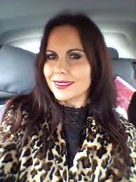 Gina Luther's Instagram, Twitter & Facebook