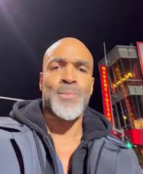 No one says hello to me, do they care?