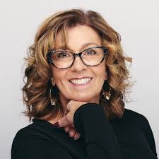 Dana Heard's Instagram, Twitter & Facebook