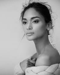 🌱 Custom Push Pendant for a new mother and her first child. 🌱 Solid 18k  gold, emerald, and opal. 🌱 Emerald is mom's birthstone and opal is baby's.  🌱 The client's family