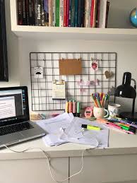 Hi, i'm kylie ✧ i track #uyuro! Pin By Ne Znau On S T U D Y Study Room Decor Study Desk Decor Study Desk Organization