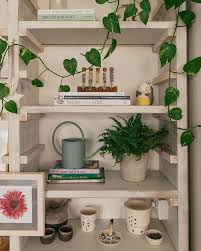 Instagram Da Daire Yildizvelatte Nin Eminonu Mercan Yokusu Ndan Aldigi Laboratuvar Malzemelerini Nasil Dekoratif Esyaya Cevirdi Planter Pots Planters Plants