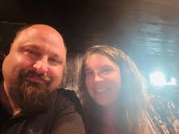 Ordered my perfect draft machine and two kegs. Yodel have said it was left  in my porch, but my porch is always locked, thought they may have meant a  neighbors porch, but