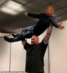 Ed Sheeran Is Effortlessly Lifted Up By Fellow Game Of