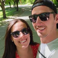 There is once again a full-service coin laundry mat at the rear of Picott  Place the suites at 65 Main St. in Souris. (Beside Main Street Irving) JJ's  bucket O suds.