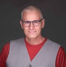 INTERVIEW D.G CHICHESTER