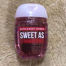 Strawberries are a naturally sweet fruit, but sometimes you may be unlucky and have a batch that aren't quite as sweet as you'd like them to be. Bath Body Works Pocketbac Sweet As Strawberries Shopee Philippines