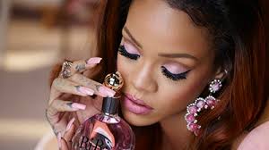 The fragrance is an elegant one of white flowers which is said to be expressing rihanna's radiant feminine power. Here S What Riri Rihanna S New Fragrance Will Smell Like Allure