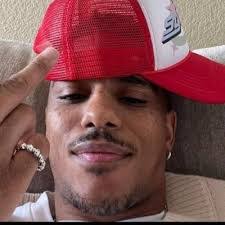 Henry Adu's Instagram, Twitter & Facebook