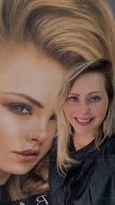 Instagram मा Renata Bacelar Red Iron