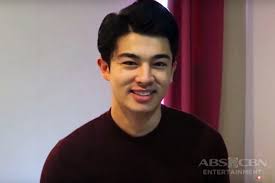 Andre brouillette replied to a query 'what's under the towel?' with '10 inches of imagination'. Andre Pbb Age
