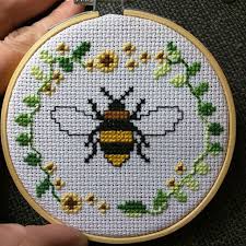 Remember that the initial ch 1 counts as a stitch. Bee Cross Stitch Pattern Not Finished Product Downloadable Pdf Xstitch Pattern With Cute Design For Beginner Dikis Ornegi Nakis Dugumleri Kanavice Ornekleri