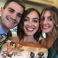 Lindsay Spears and Brett Wise's Wedding Website