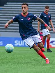 El futbolista uruguayo franco acosta fue hallado sin vida este lunes, después de que el sábado desapareciera al intentar cruzar nadando un arroyo en el departamento de canelones, en el sur del país. Enavoy0hzy1erm