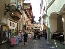 Am nördlichen rand der altstadt ist die am inn gelegene wasserbastei sehenswert, ein rest der mittelalterlichen stadtmauer. Altstadt Von Kufstein Picture Of Historischer Rundwanderweg Kufstein Tripadvisor