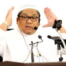 Ia dikenal sebagai salah satu penceramah yang terkenal di indonesia yang berasal dari pulau sumatera. Ustaz Shamsuri Ahmad Fans Home Facebook