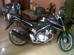Begitulah cerita pemasangan velg jari jari dan ban lebar pada old vixion, harapan selajutnya adalah pasang rdb dan cakram depan lebar, tapi kapan ???? Bayudwi Anggoro On Twitter Di Jual Velg Jari Jari New Vixion 17 Ring Tapak Lebar Harga Rp 1 2 Jt Yg Berminat Hub 082377171740 Bayu Http T Co Huhlp5abnv