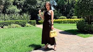 ¿Con look de la venganza? Paola Dalay comparte fotos de sus vacaciones y aclara rumores sobre José Eduardo Derbez