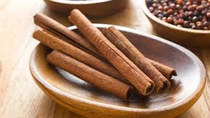 Kayu manis juga secara tradisional dijadikan sebagai suplemen untuk berbagai penyakit, dengan dicampur madu, misalnya untuk pengobatan kulit manis ceylon sering kali hanya menggunakan kulit bagian dalam yang lebih tipis, lebih memiliki kesegaran, kurang padat, lebih beraroma, dan lebih. 4 Manfaat Kayu Manis Untuk Kulit Wajah