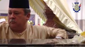 Sultan johor, sultan ibrahim sultan iskandar berangkat menziarahi makam diraja bukit mahmoodiah johor bahru, sempena hari hol hari ini. Majlis Istiadat Ziarah Makam Diraja Johor Sempena Hari Hol Almarhum Sultan Iskandar By Johor Times
