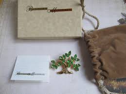 Barbara Mandrell Brooch Pin Jewelry Emerald Green & Clear Rhinestones New