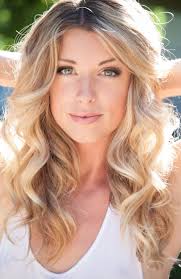 Hey everyone! I'm specializing in psychology-driven weight loss and  mind-body transformation. My passion is helping women break free from the  all-or-nothing mindset and build confidence that lasts. I love blending  brain rewiring