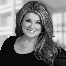 Wendy Holman's Instagram, Twitter & Facebook