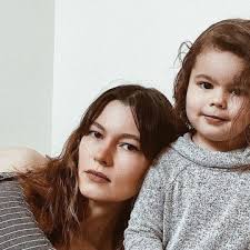 El hijo de #bárbaramori y #sergiomayer, asegura que sí se hace responsable de la hija que tiene con natália subtil y que incluso a vece se queda sin comer. Natalia Subtil Presume Reconciliacion Con Sergio Mayer Mori Y Celebra Halloween Con Su Pequena Mila El Imparcial Noticias De Mexico Y El Mundo