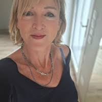 Isabelle Scherer's Instagram, Twitter & Facebook