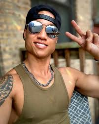 Alvin Matthew's Instagram, Twitter & Facebook