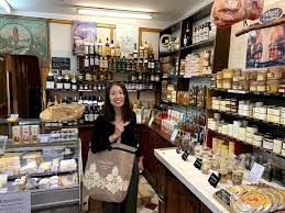 Place charles de gaulle, related objects. A La Ville De Rodez Paris Saint Gervais Restaurant Reviews Photos Phone Number Tripadvisor