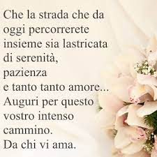 Le frasi per matrimonio che accompagnano il regalo agli sposi vanno scelte in base al tipo di familiarità e di rapporti. Frasi Matrimonio Per Auguri Immagini E Testo