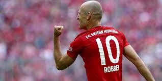 #arjen robben sold his youth to the devil pass it on #football. Gara Gara Alasan Konyol Ini Arjen Robben Batal Pindah Ke Mu Bola Net