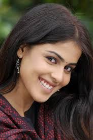 Descarga increíbles imágenes de fondos de pantalla gratuitas. Descarga De Imagenes De Heroina Telugu Genelia Fondo De Pantalla Hd 680x1024 Wallpapertip