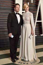 Po box 8 215 main street st. Elizabeth Banks Was A Frustrated Actress Now She S A Determined Mogul The New York Times