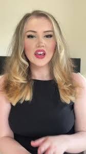 Miranda Hartman's Instagram, Twitter & Facebook