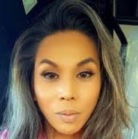 Janel Cunningham's Instagram, Twitter & Facebook