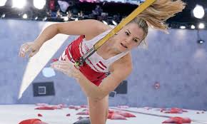She started competing in 2010, both in lead climbing and bouldering. Rnlz Dvvoa0rsm